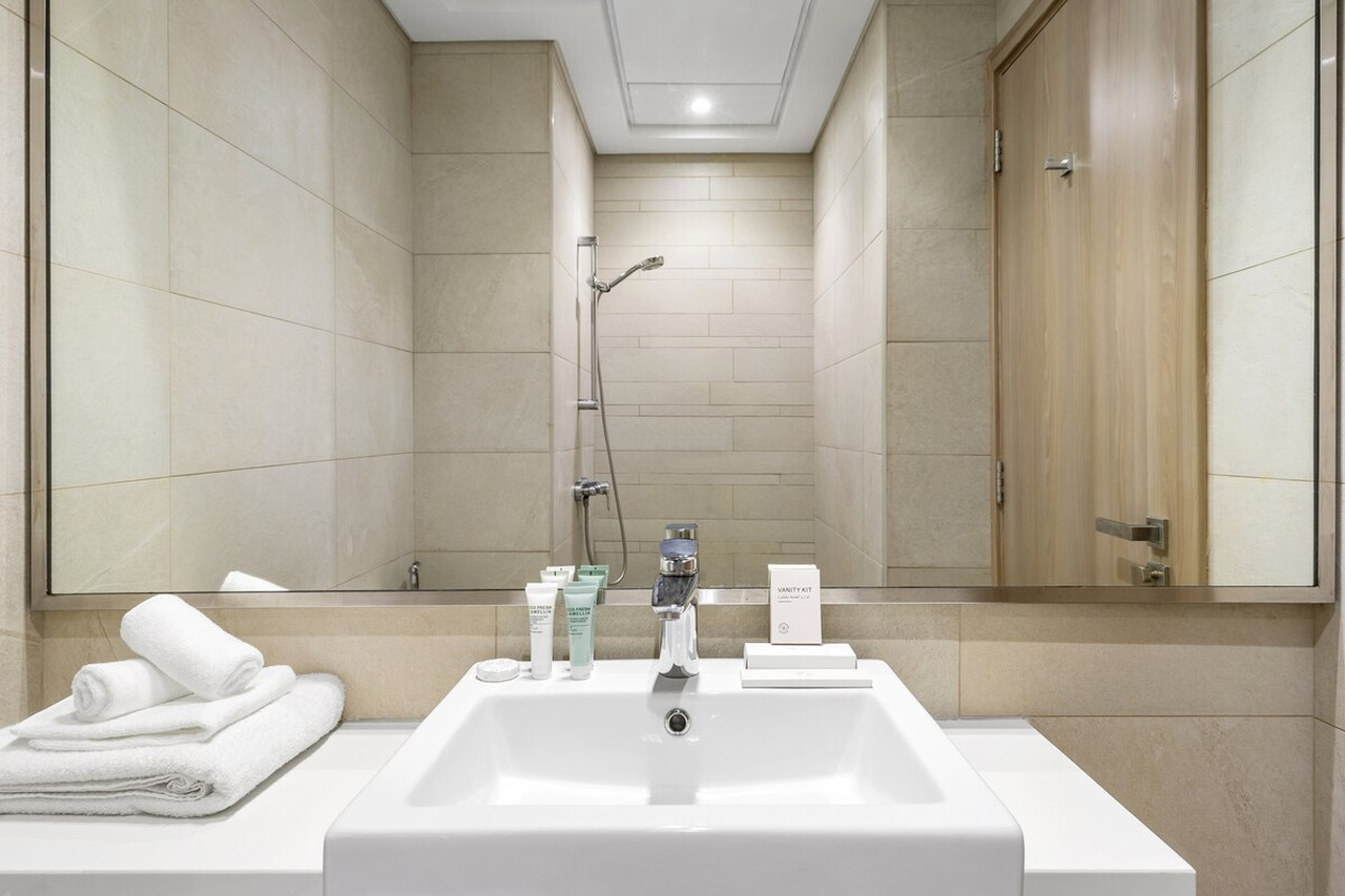 Chic Studio in Azizi Riviera Minutes to Downtown