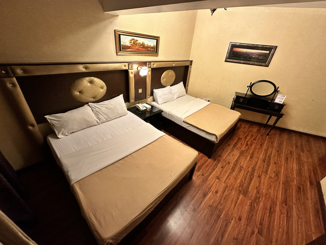 Hafez Hotel Apartments - Al Ras Metro Station