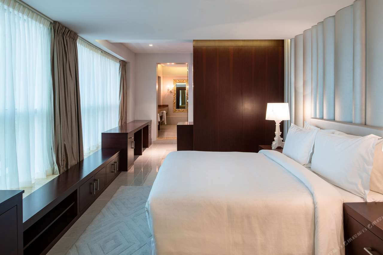 Four Points by Sheraton Sharjah