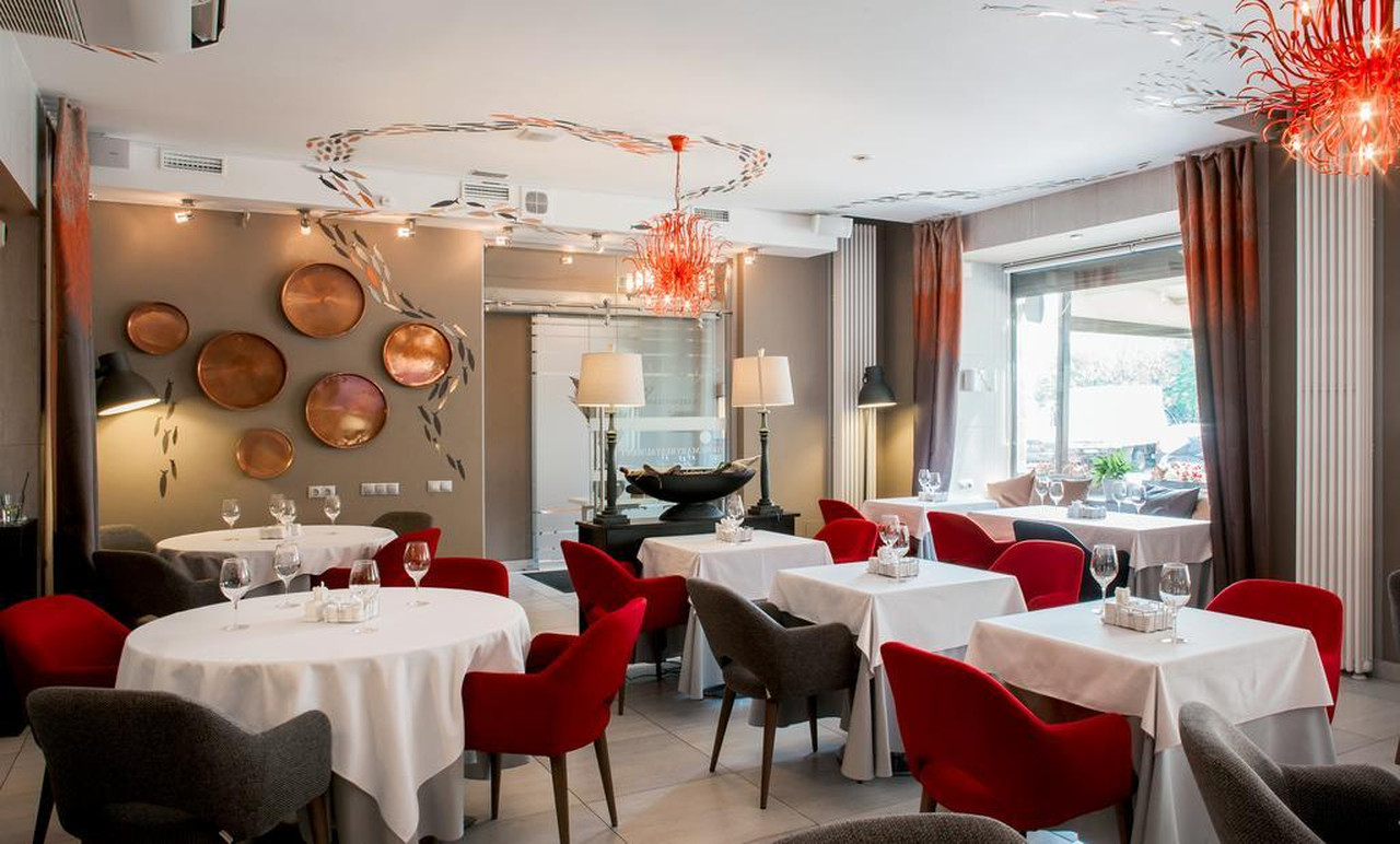 Mary Hotel (Мари)